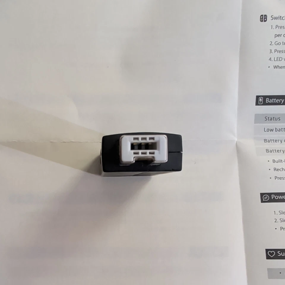 8Bitdo SFC30 Bluetooth Gamepad mit Adapter, quasi unbenutzt ohne Umverpackung - Bild 3 von 4