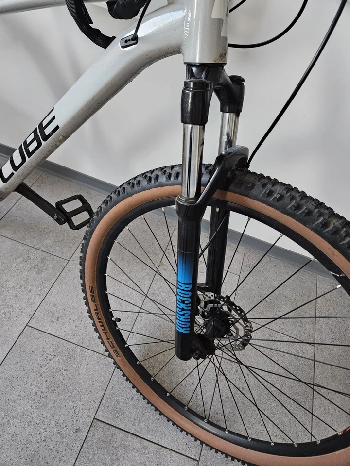 Verkaufe Mein Fahrrad  Es Ist Gebraucht Aber Noch In Einem Guten Zustand. 300VB - Bild 3 von 4