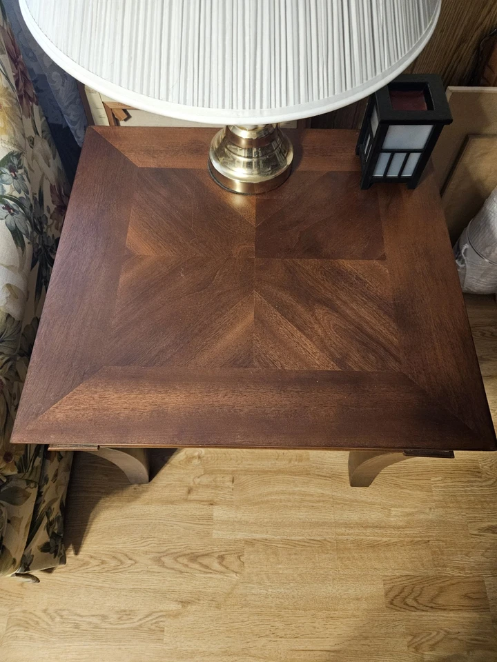 Juego de 2 mesas auxiliares y 1 mesa de centro de madera Foto 4 de 4