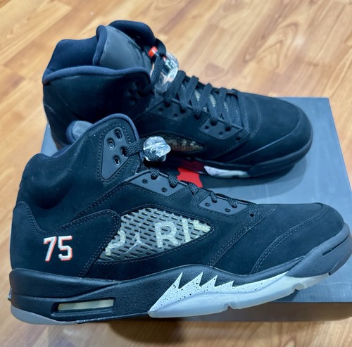 Größe 10,5 - Paris Saint-Germain x Air Jordan 5 Retro Black 🔥 💯 Authentic  - Bild 1 von 6