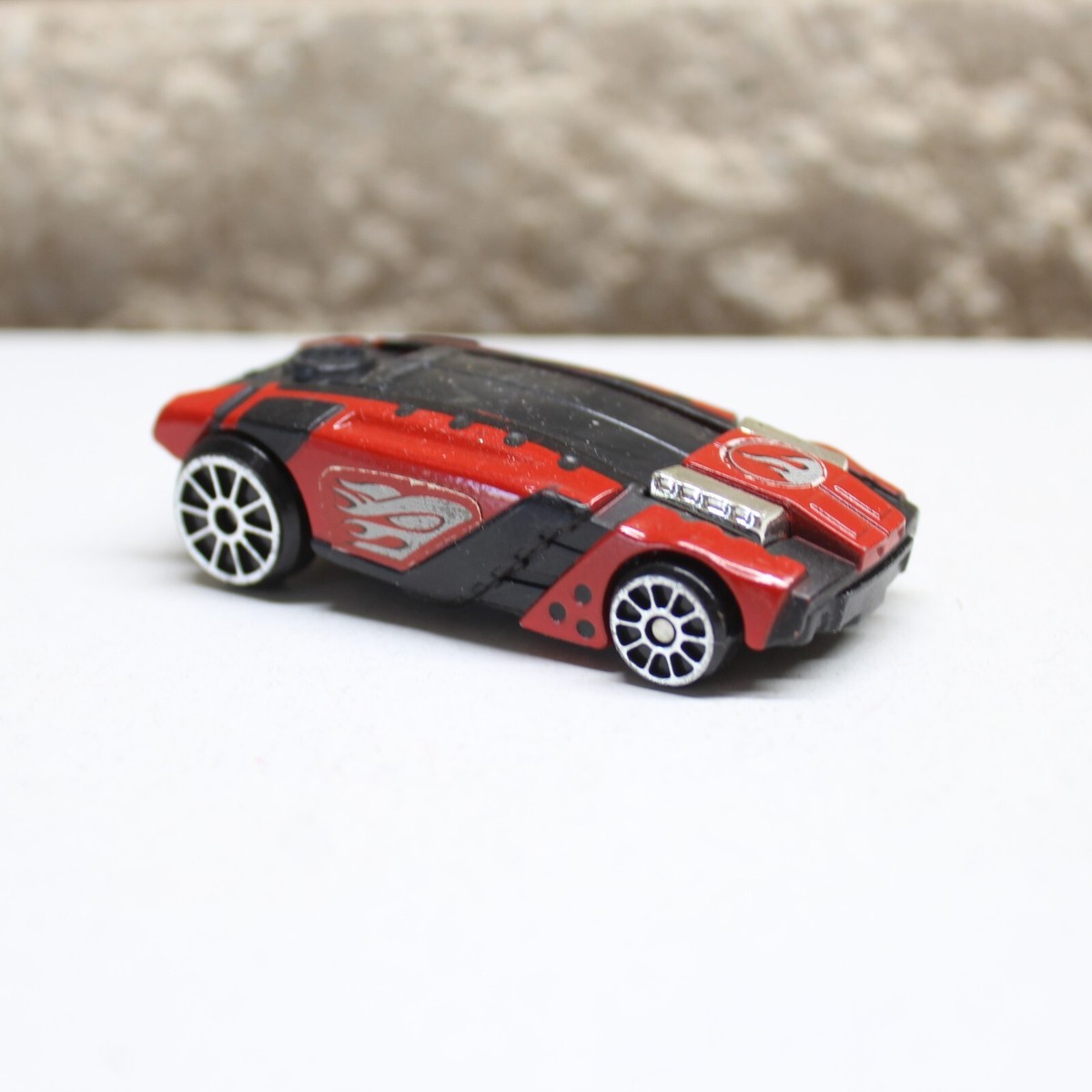【4台】ホットウィール　スターズ& ストライプス　1/64 Hot Wheels Stunt Strikers #4 Thunderblade Red Die Cast Car Loose 1