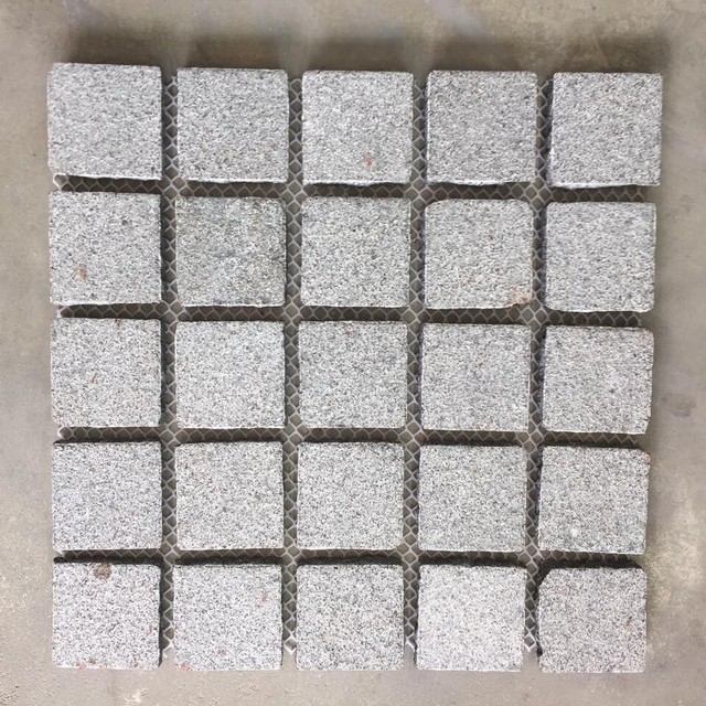 Grey Flamed Granite Cobblestone 90x90x20mm Cobbles Tiles