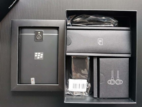 Sealed - BlackBerry Passport Q30 32GB 13MP QWERTY Keyboard Cellphone SQW100-1 - Afbeelding 13 van 13