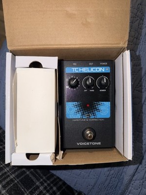 TC-Helicon VoiceTone C1 Hardtune and Pitch Correction Pedal