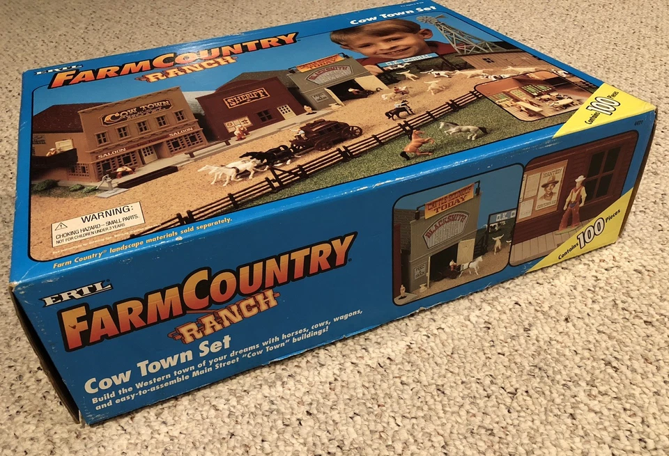 1/64 Ertl Farm Country Cow Town Set Vintage NEW Still Sealed In The Box - Image 2 of 4