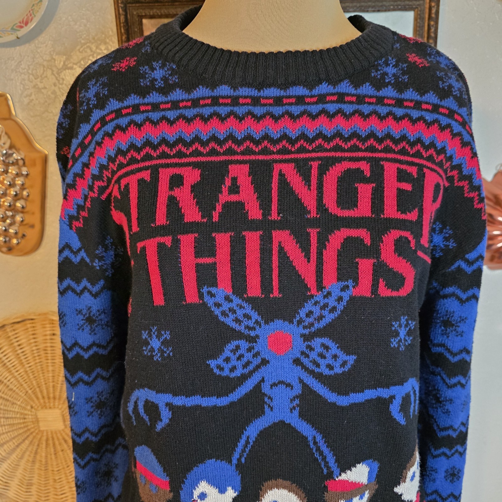 Netflix Stranger Things Sweater Pullover Size Lar… - image 2