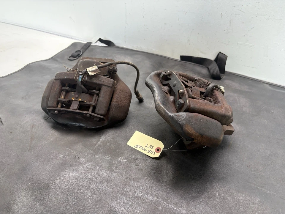 Calibres de freno delanteros Porsche 944 1984 Foto 3 de 4