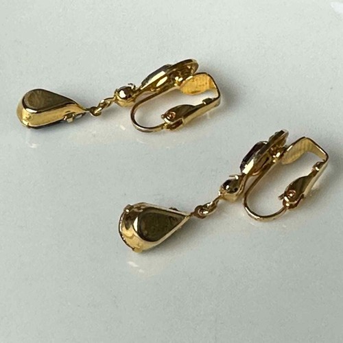 Vintage clip dangle earrings purple and blue stones cubic zirconia set in gold - Picture 3 of 4