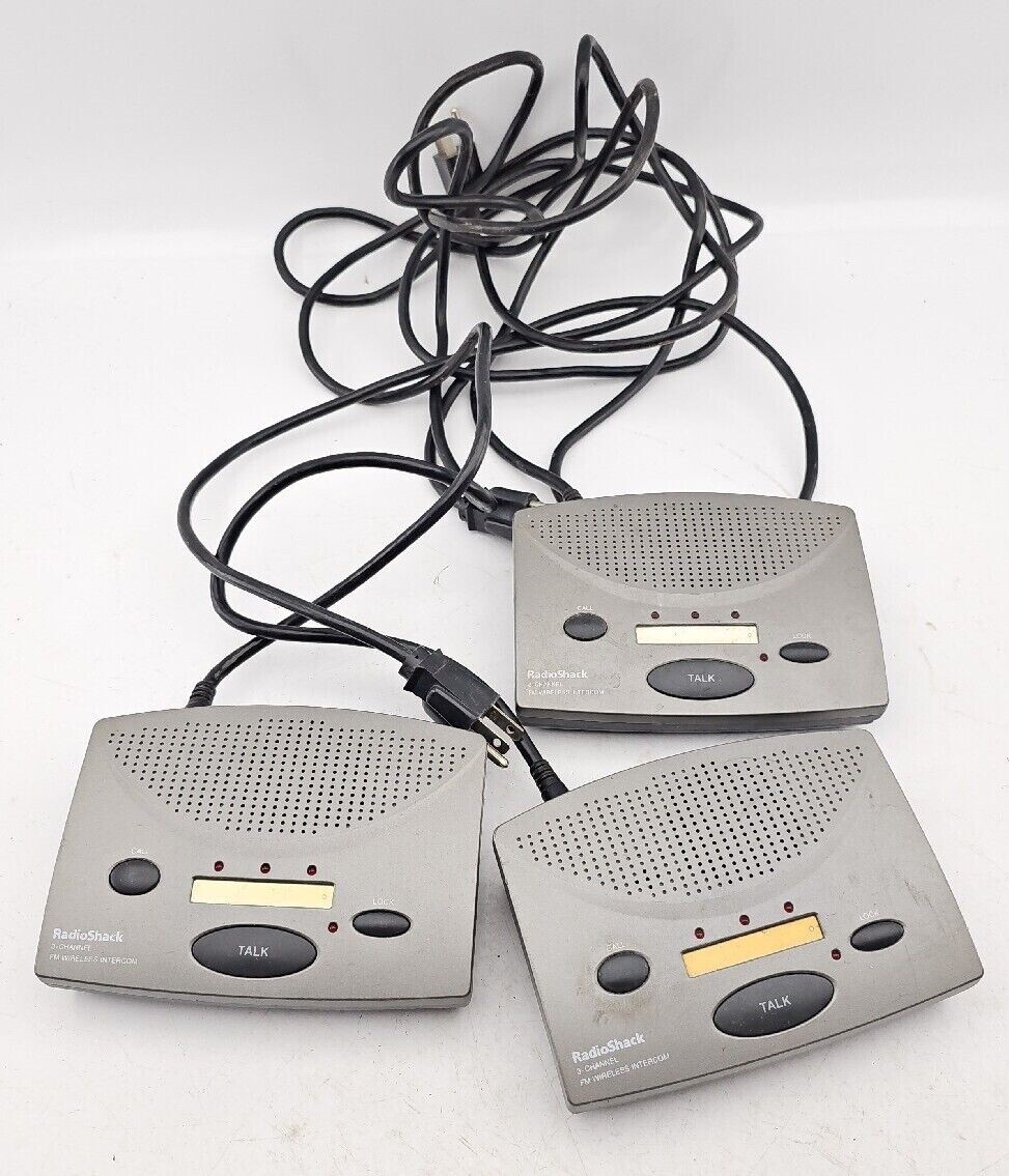 RadioShack Advance 3Station FM Wireless System Gray (43