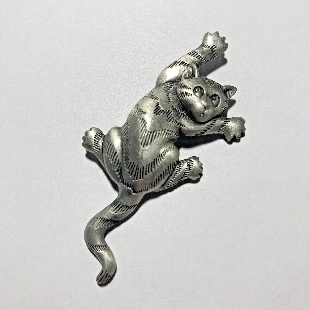 Jj 1988 best sale brooch