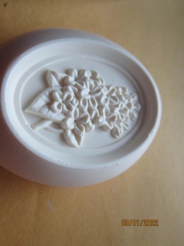 Vintage AVON '84 New in Box CALIFORNIA PERFUME CO White Lilac Soap 1oz - Picture 3 of 3