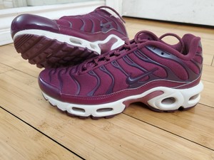 Nike Air Max Plus Tuned TN Women's Bordeaux Summit White Size 6.5 AV7912-600 | eBay
