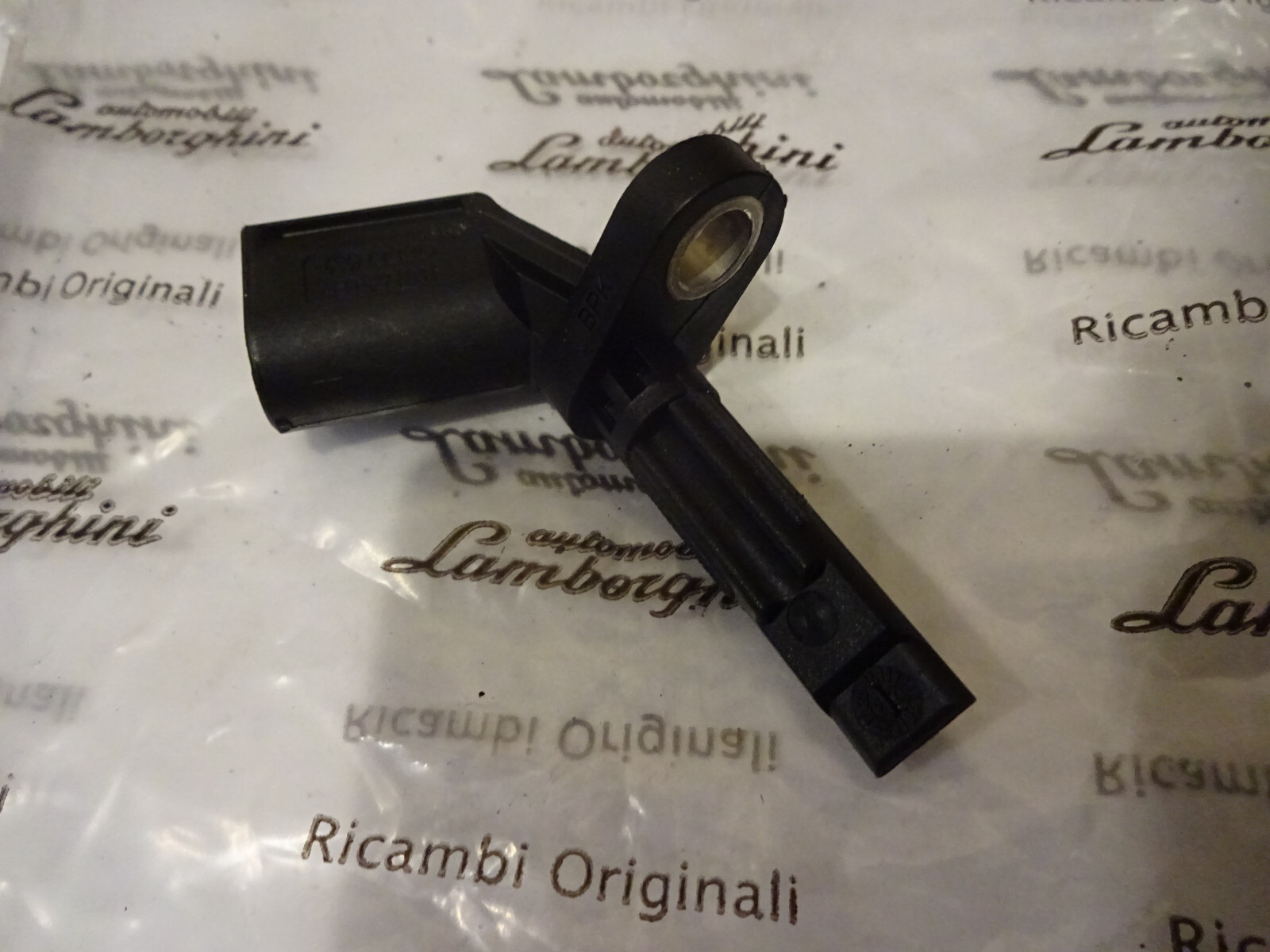 Lamborghini - Speed Sensor Right (NEW) P/N 4E0927803F