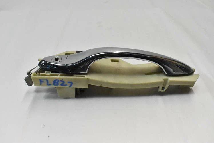 04-07 Jaguar XJ8 XJR VandenPlas X350 Manija de puerta exterior del conductor delantero izquierdo OEM Foto 3 de 4