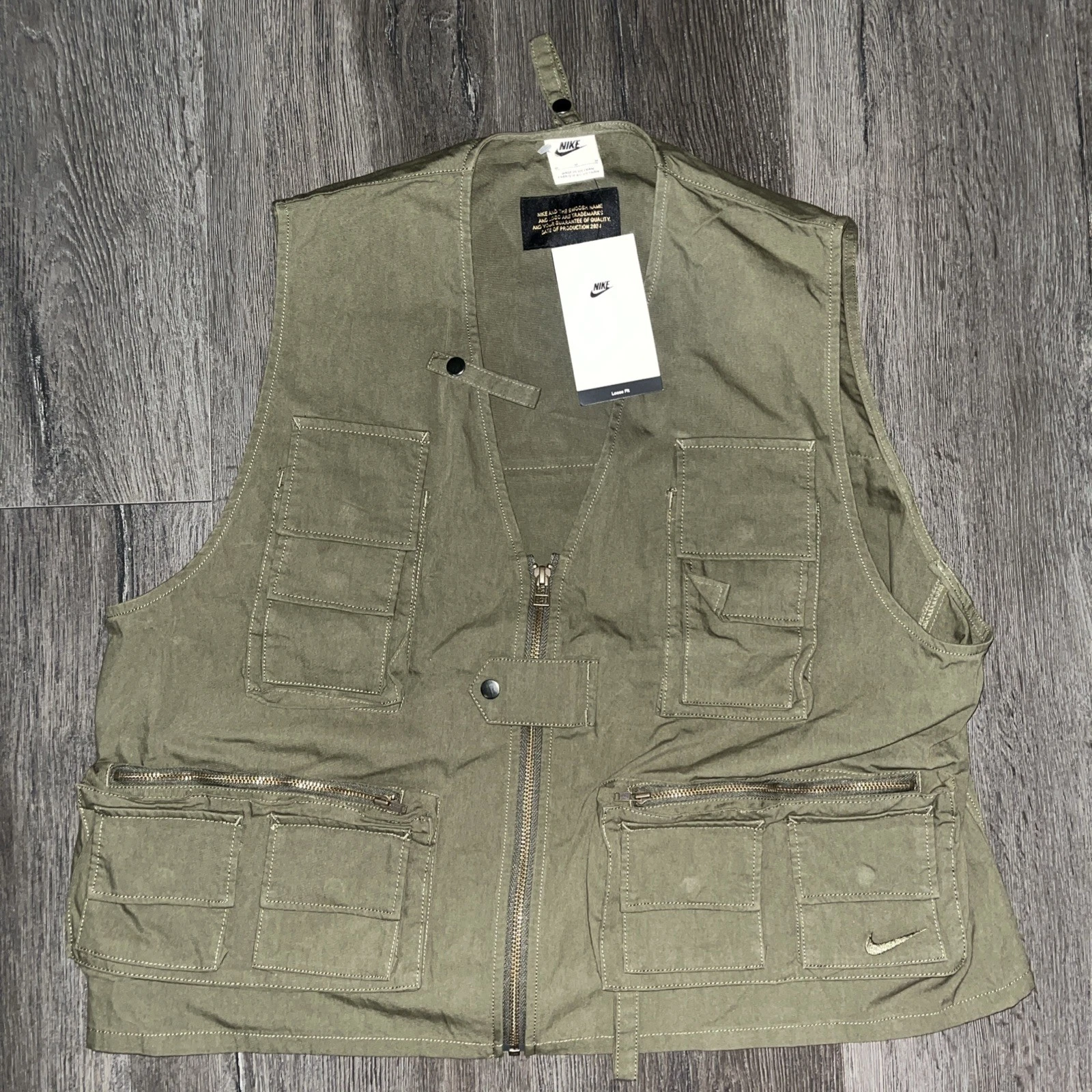 Nike Mens Medium Life Utility Gilet Vest Cargo Khaki Green Outdoor NEW