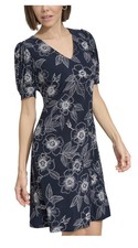 NWOT Tommy Hilfiger Women’s Jersey Dress Sz 8 Navy Floral Fit & Flare Stretch