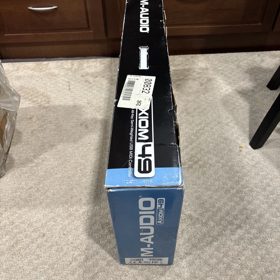 M-Audio Axiom 49 Advanced 49 Key Semi-Weighted USB Midi Controller Pre-owned - Image 2 of 4