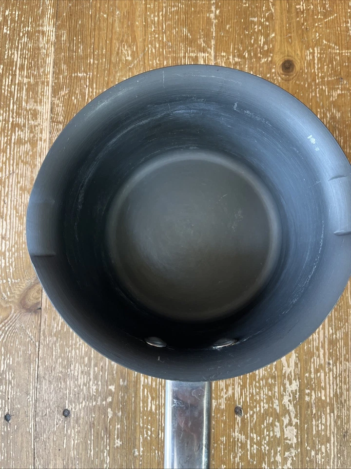 Set Of 4 Genuine AGA Pans - Image 3 of 4