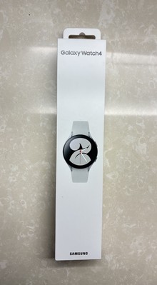 Samsung Galaxy Watch4 40mm  mit Sportarmband - Silver (GPS) inklusive Ladekabel 