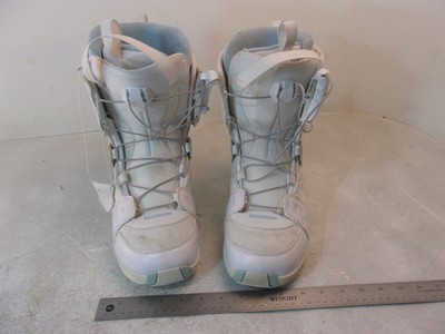 salomon linea snowboard boots