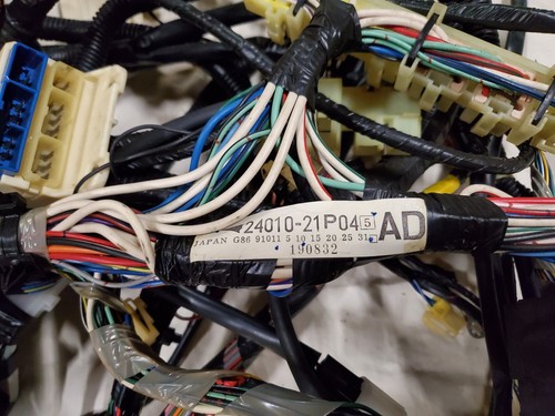 NOS 1986 87 88 300ZX Z31 AT VG30T 2S 3.0 TURBO Main Wiring Harness w/ FUSE BOX - Picture 9 of 11