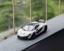 CR LCD 1:64 White Mclaren P1 Racing Sports Model Diecast Metal Car New