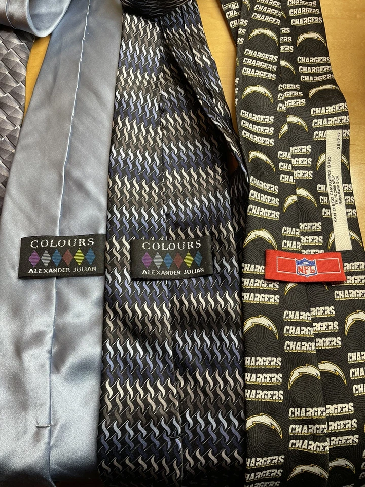 Lote de 7 corbatas variadas para hombre de diferentes diseñadores Foto 3 de 4