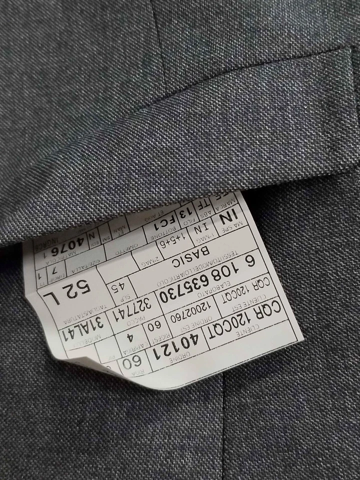 Tom Ford Men's Gray Wool Solid Suit Waistcoat Vest Size 52L - Image 3 of 3