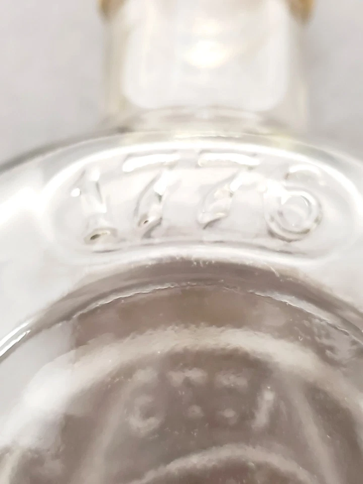 Vtg 1976 Log Cabin Syrup Glass USA Patriot 1776 Embossed Bicentennial Bottle-9" - Image 4 of 4