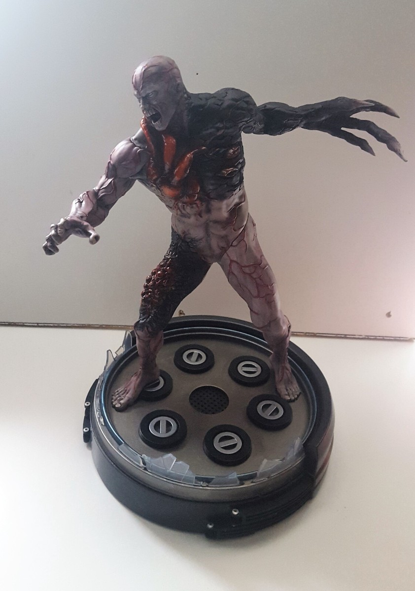 Numskull•Resident Evil[TYRANT] 美品! 849e5677-84f7-4545-a6ff-