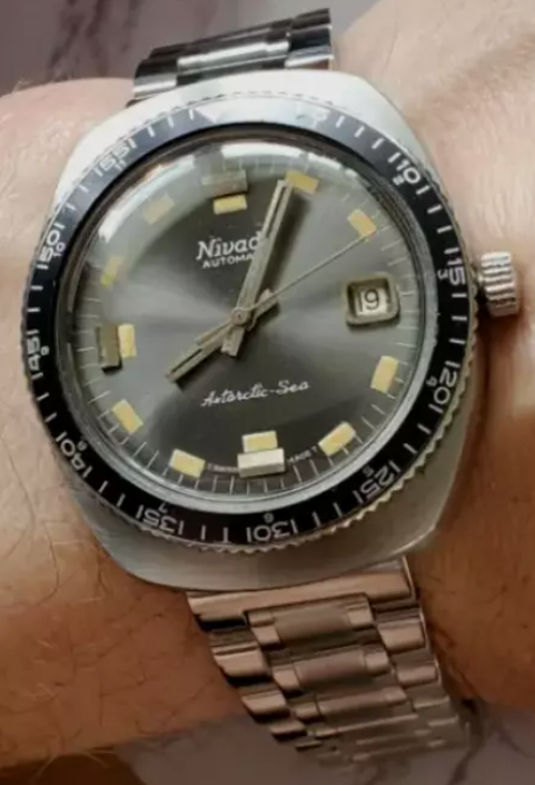 Nivada Grenchen Antartic Sea Vintage Dive Watch 1960's. Serviced