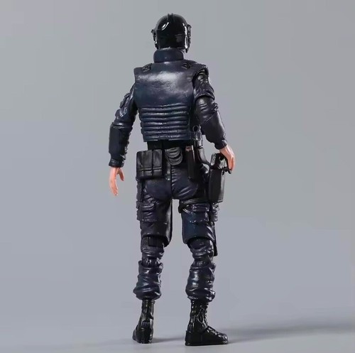 NECA Robocop Alex Murphy 7" Ultimate Action Figure – 1:12 Scale Collectible - Picture 9 of 22