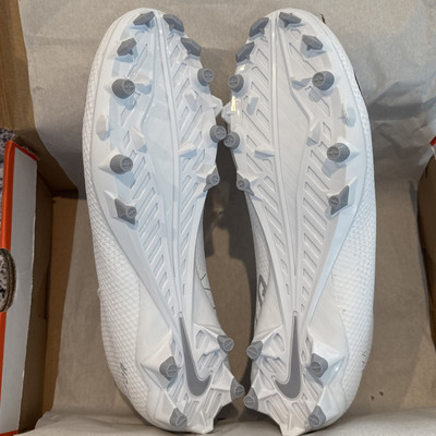 Size 9 Nike Vapor Edge Team White/Wolf Grey Football Cleats  display picture 3