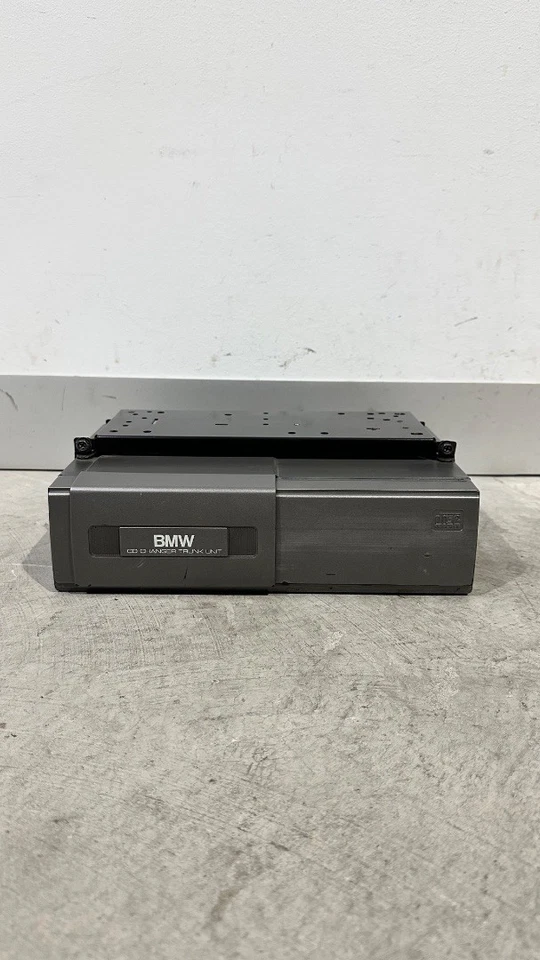 BMW E31 E36 8 3 Series Single Component 6 CD Changer (No Mag) 88881600251 TR1001 - Image 1 of 4