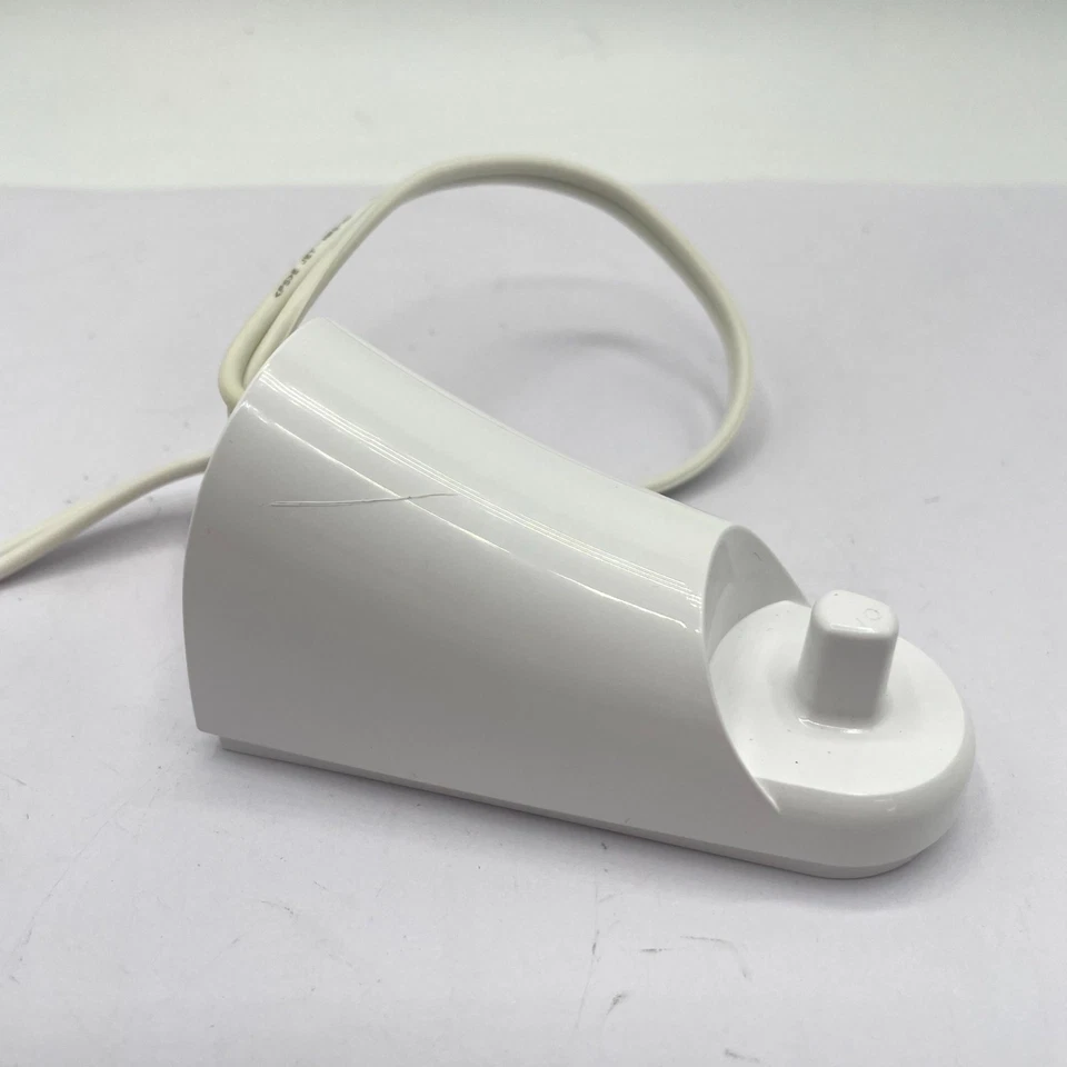 Braun Oral-B Vitality Cepillo de dientes eléctrico sónico recargable con soporte de carga Foto 4 de 4