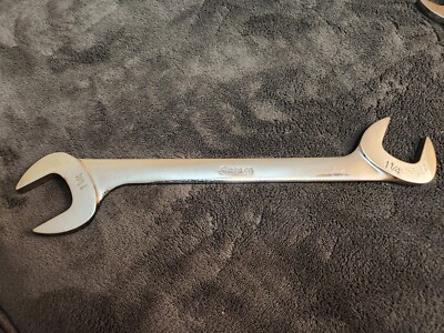 1-1/4'' SAE Four-Way Angle Head Open-End Wrench VS40 USA