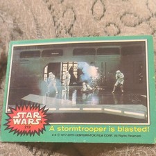 20th Century-Fox 1977 Star Wars Trading Card #212 A stormtrooper is blasted!