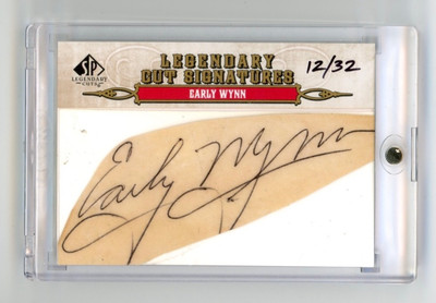 2011 SP Legendary Cuts Signatures Early Wynn Cut Autograph Auto /32 HOF RARE