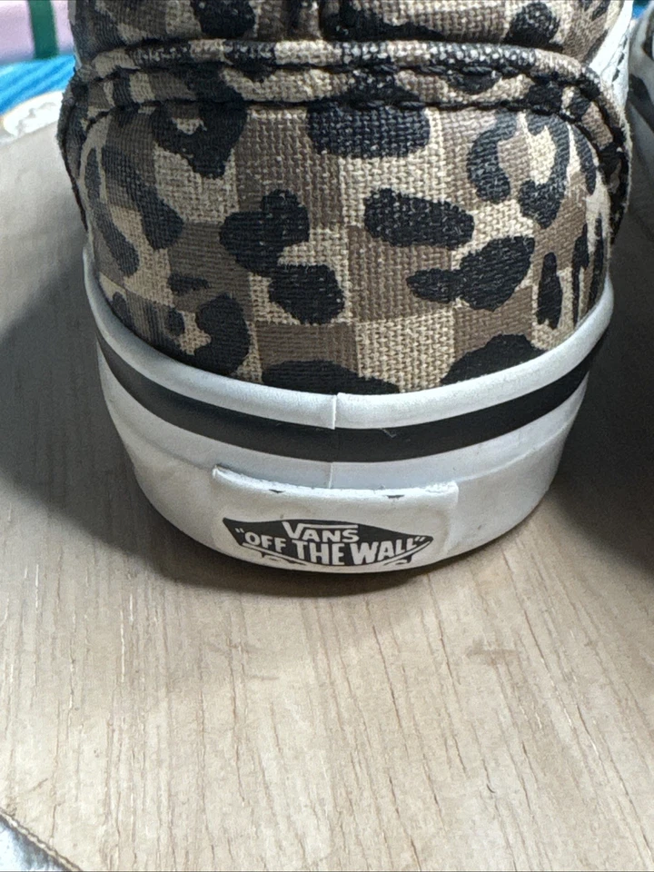 Zapatos Vans Old Skool Talla 5 Niño Pequeño Color Marrón Estampado Animal Los animales son amigos Foto 4 de 4