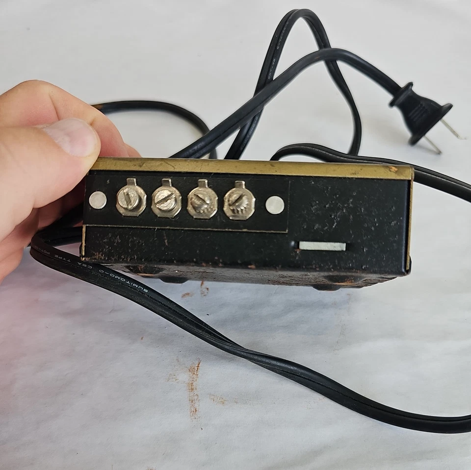 Vintage TYCO HO Scale Model 899B Transformer Railroad Train Power Pack - Image 3 of 4