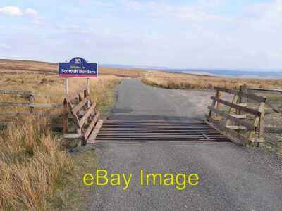 Foto 6x4 Rindergitter und Begrenzung Loch Knowe seit August 2007 als dieses um 2009