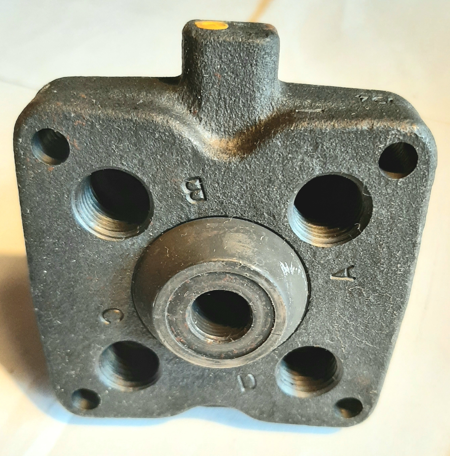 Bosch 1468324163 Einspritzpumpenkopf Verteilerpumpenkopf injection 