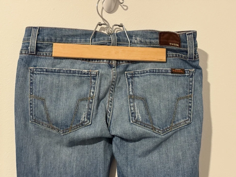 Fossil 修身靴牛仔裤女式 28 码 | 中号水洗略微破旧牛仔布 — 第 3/4 张图片