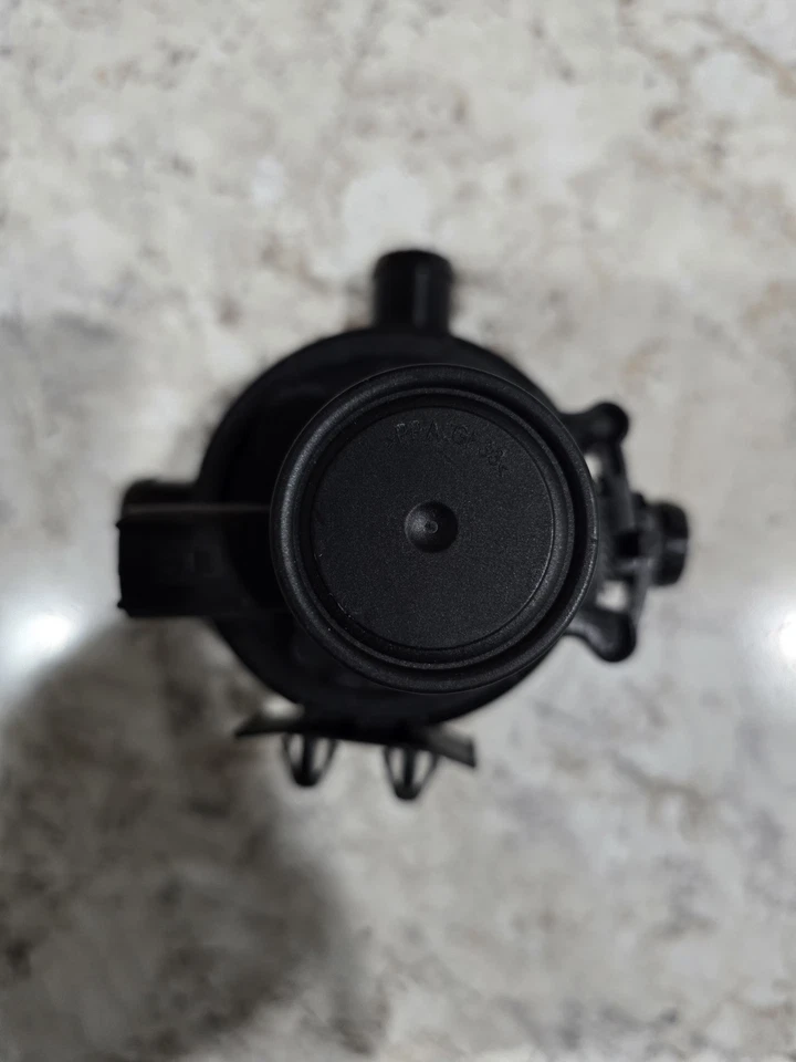 1x Válvula de control de refrigerante de calefacción de 3 vías para motor diésel Ram 1500 3,0 L 2014-2019 Foto 4 de 4