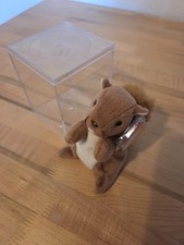 VTG 1998 w/ Tags TY Beanie Baby NUTS Squirrel Brown Retired w/ Plastic Case