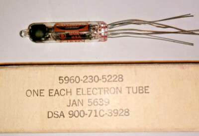 RAYTHEON JAN 5639  ELECTRON VACUUM TUBE 