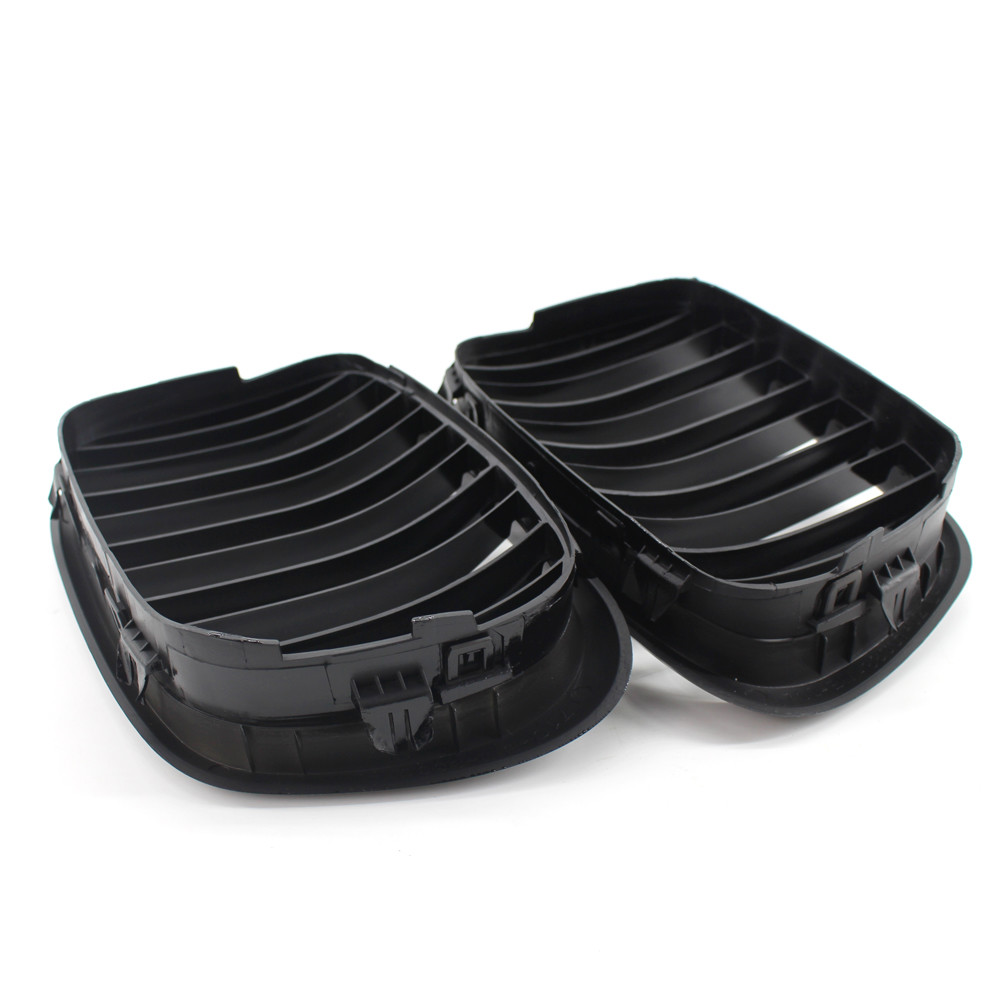 Uxcell Glossy Black Kidney Grille For BMW E39 5 Series (1997-2003) | 2pc Set