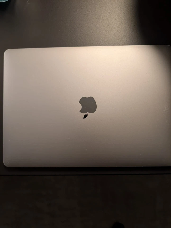 Apple MacBook Pro 13" 2016 · i5 · 16GB · 250GB, foto 1 de 5