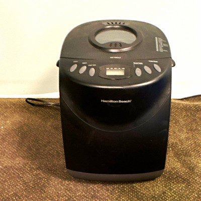 Hamilton Beach 29882 Bread Machine 2 lb Loaf 600W LCD Delay Timer Black Gray