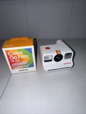 Polaroid Go - Mini Instant Camera - White w/ sealed box of 16 pieces of film